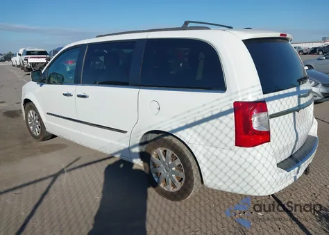2015 Chrysler Town & Country Touring from USA, damaged, VIN 2C4RC1BG8FR618342